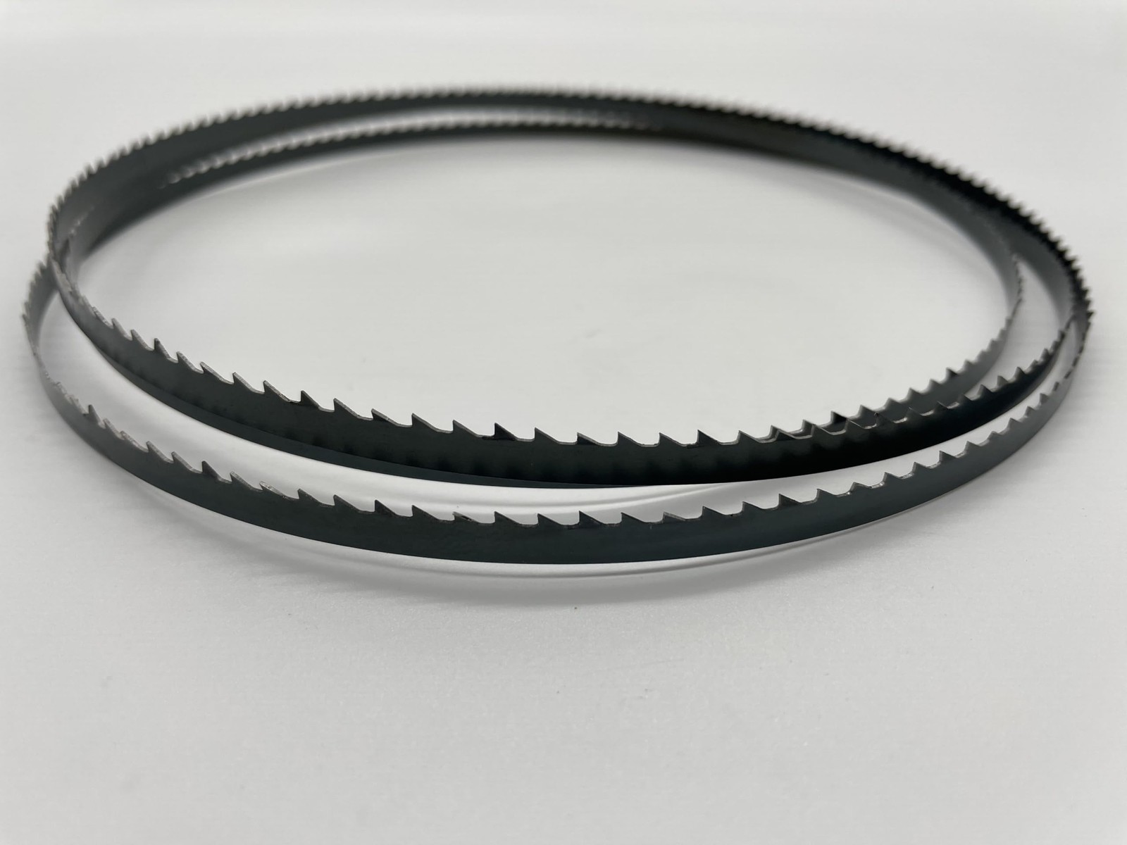 AYAO 62 Inch X 1/4 X 6TPI Bandsaw Blades 62″ X 1/4″ X 6TPI, 2PK, Black