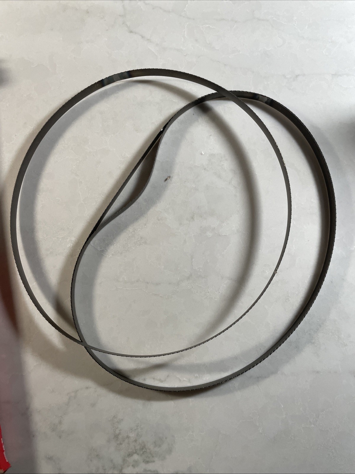 Milwaukee – Portable Band Saw Blades (48-39-0529) & Milwaukee Storage Container