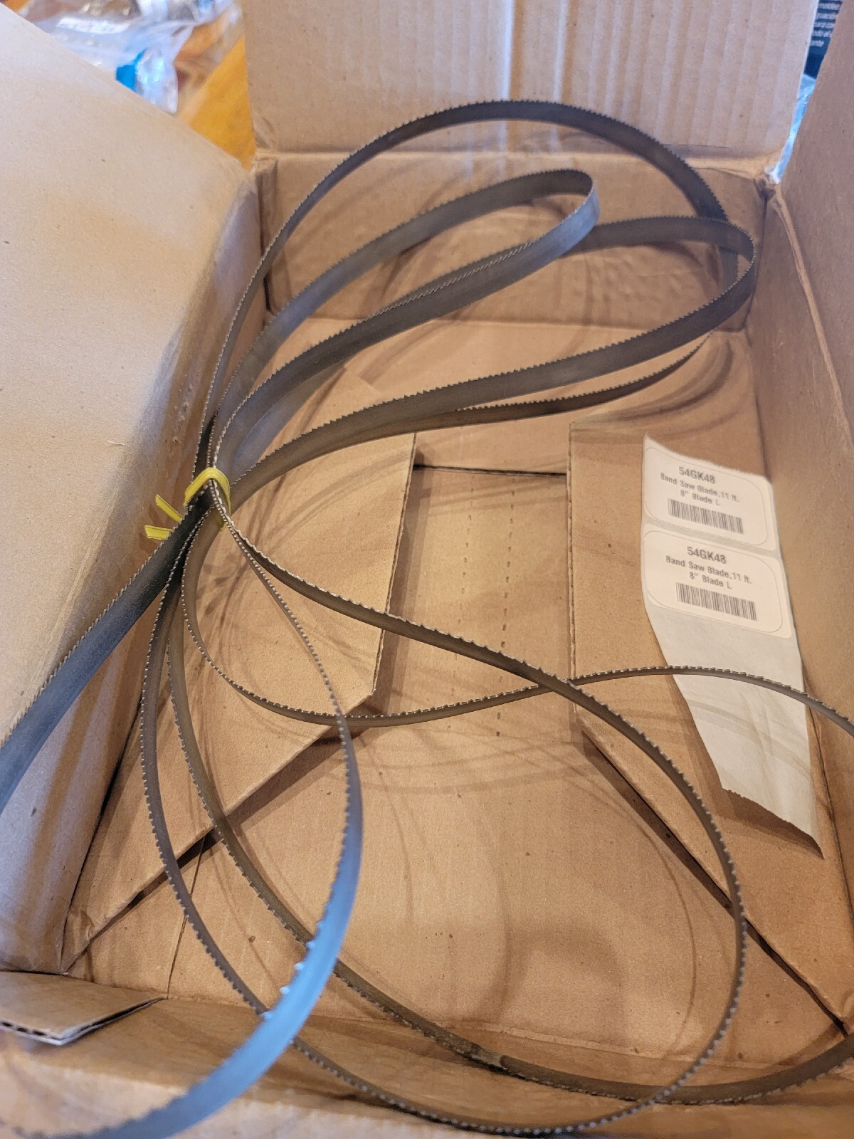 Starrett 99186-11-08 Band Saw Blade, 11 Ft. 8 In L, 1/2″ W, 10/14 Tpi, 0.025″