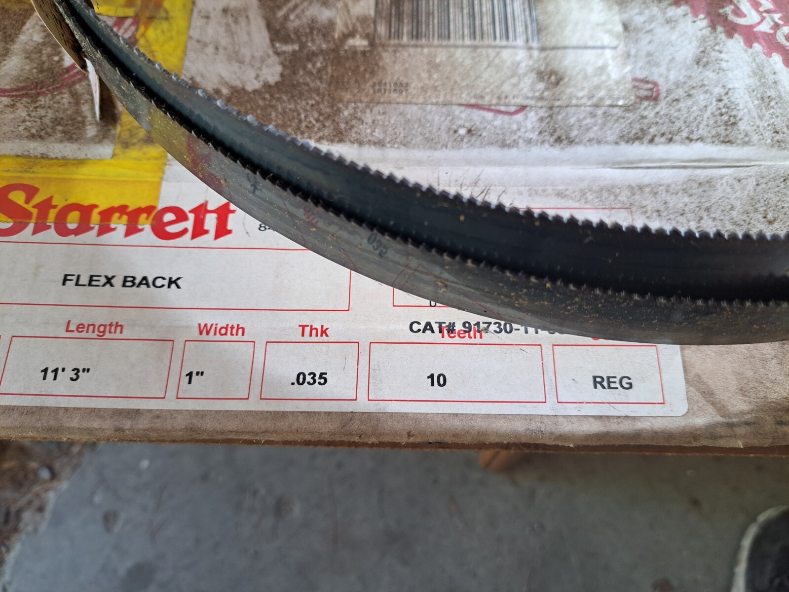 Starrett 91730-11-03 Band Saw Blade 11′ 3″ L 1″ W 10 Tpi .035″ Thick FLEX BACK