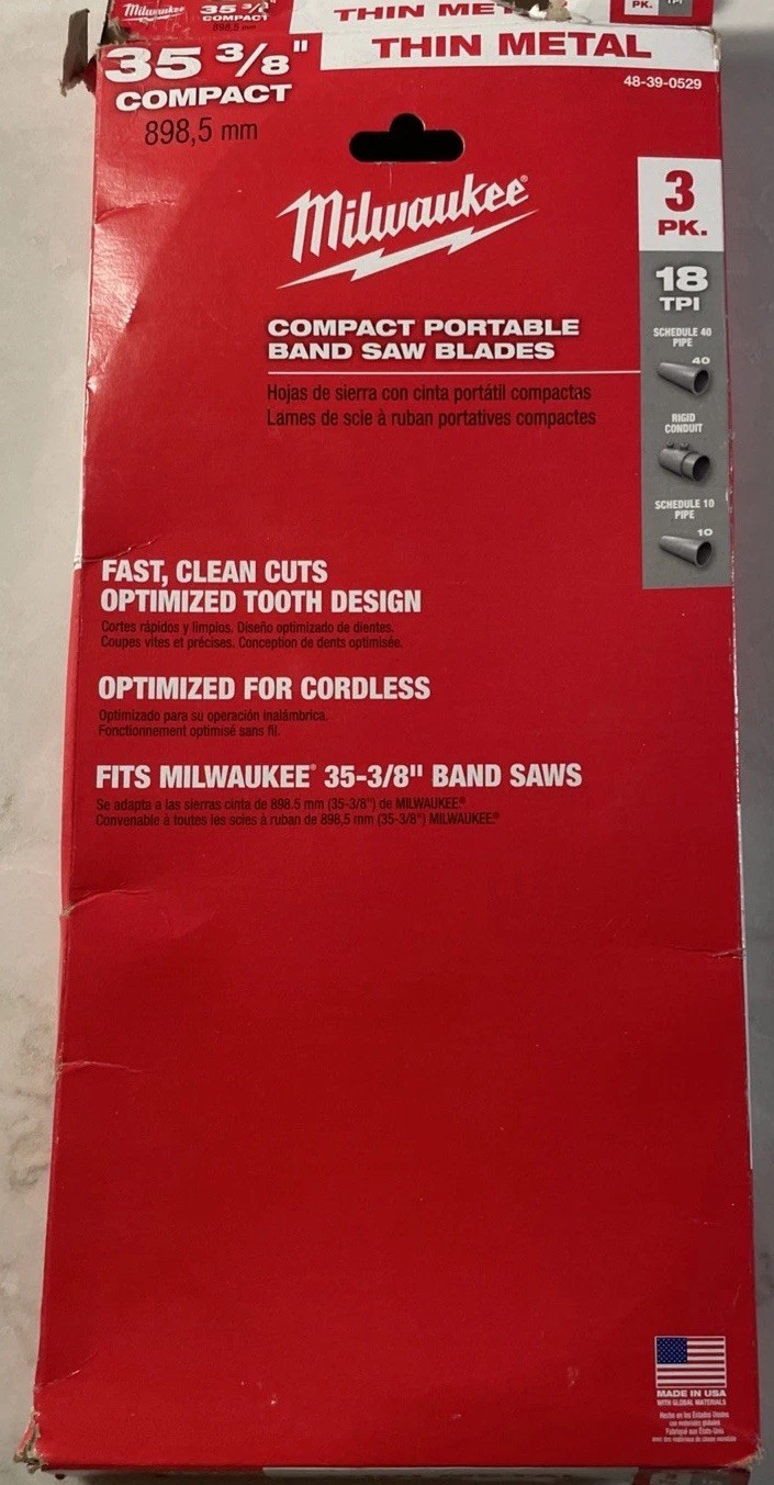 Milwaukee – Portable Band Saw Blades (48-39-0529) & Milwaukee Storage Container