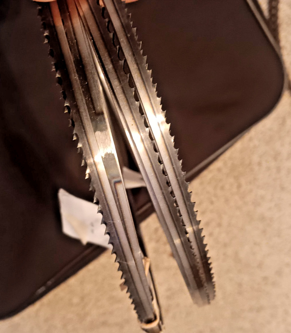 Timber Wolf 167 inch by 1/4 – 6 tpi Bandsaw blades – Lot of 2 – NOS